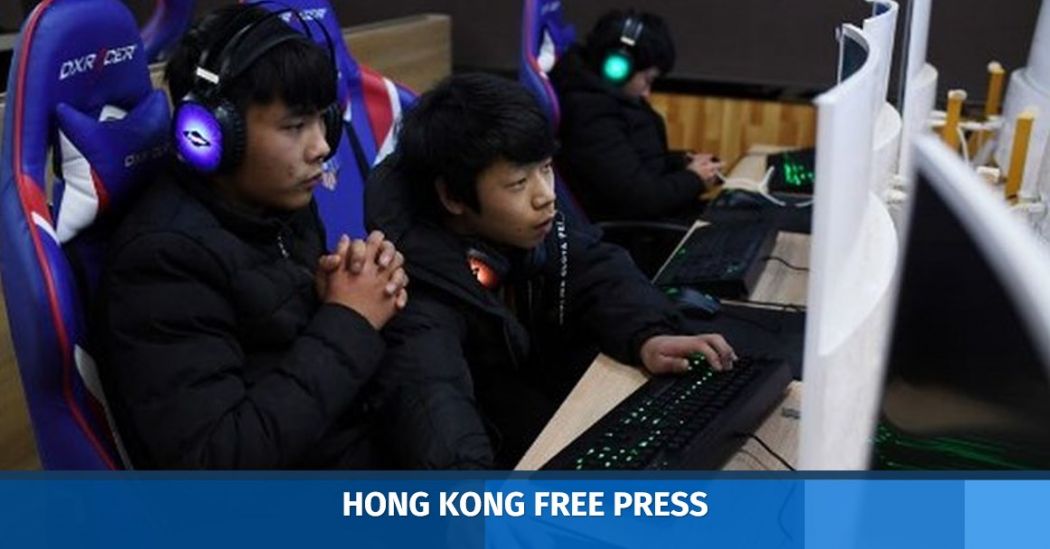 视频：在中国的电子竞技学校，学生们了解到玩游戏是有益的